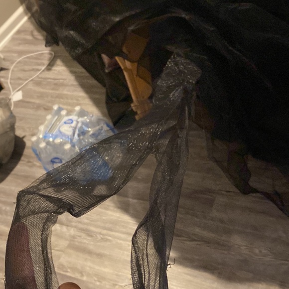 PROM DRESS - Picture 11 of 12